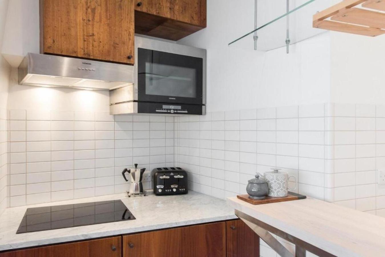 Apartment The Leicester Square By Hok Living London